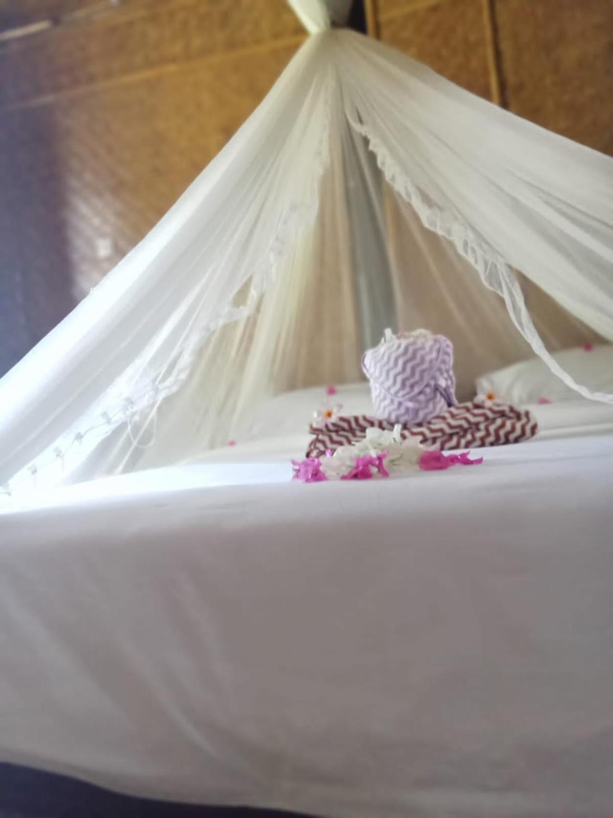 Mahkota Atia Bungallow Praya Exteriör bild